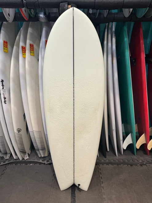 5'8 FLORIDA FISH USED SURFBOARD- Catalyst