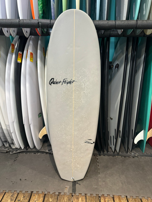 6'0 QUIET FLIGHT PONTOON USED SURFBOARD (60776)