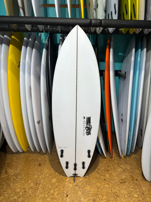 5'8 JS SUB ZERO USED SURFBOARD (682268)
