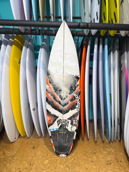 5'10 LOST DRIVER 2.0 USED SURFBOARD (273706)
