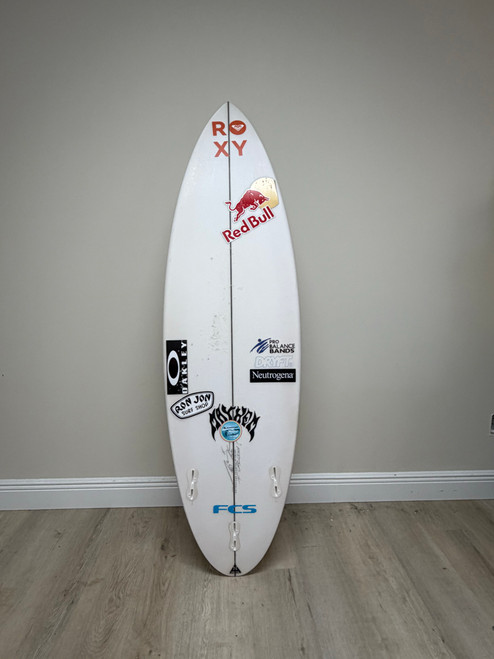 5'6 LOST DRIVER 3.0 USED SURFBOARD (280180)