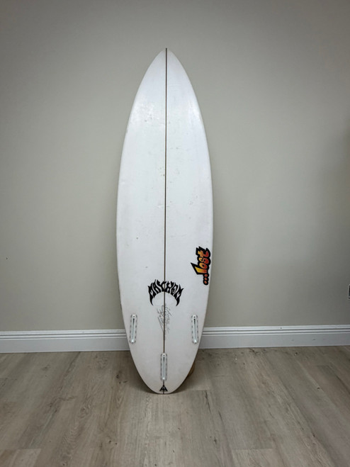 5'10 LOST DRIVER 3.0 ROUND USED SURFBOARD (276981)