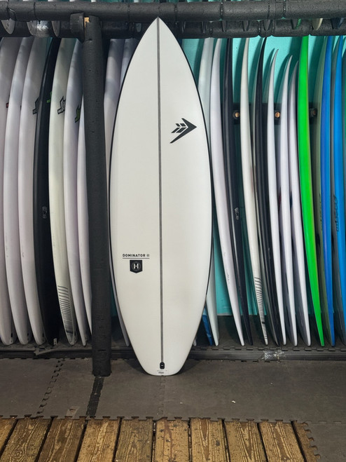 5'7 FIREWIRE DOMINATOR 2.0 HELIUM SURFBOARD (4253123)