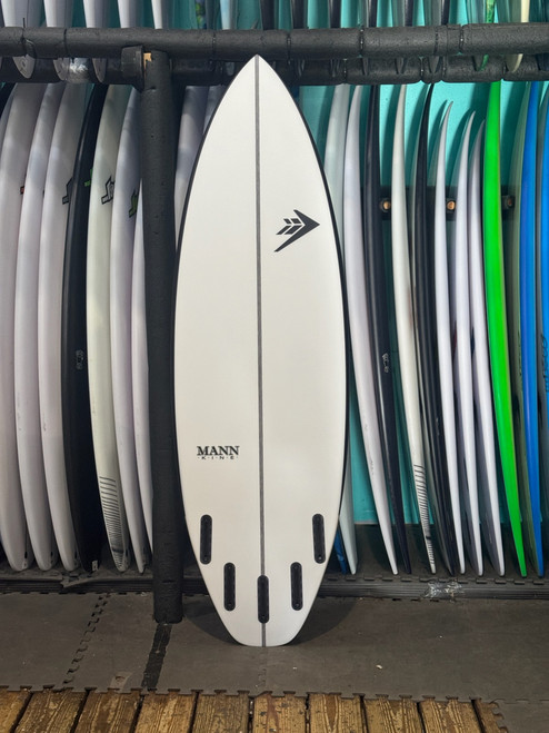 5'7 FIREWIRE DOMINATOR 2.0 HELIUM SURFBOARD- Catalyst