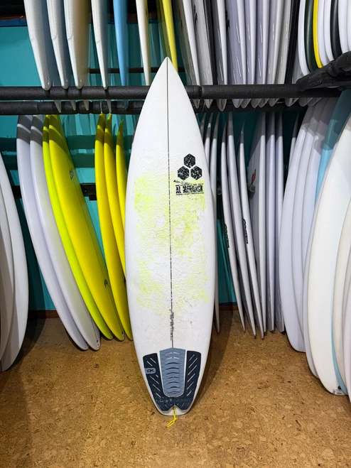 6'1 CHANNEL ISLANDS SHORTBOARD USED SURFBOARD (763240)