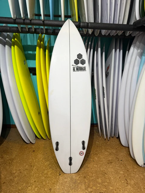6'1 CHANNEL ISLANDS SHORTBOARD USED SURFBOARD (763240)