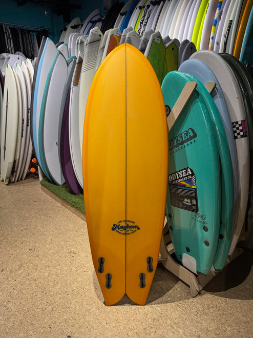 5'6 LOST RNF RETRO SURFBOARD (A18017)