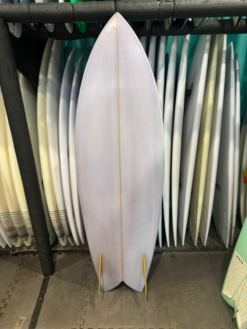 5'8 TANGO TWIN FIN USED SURFBOARD ()