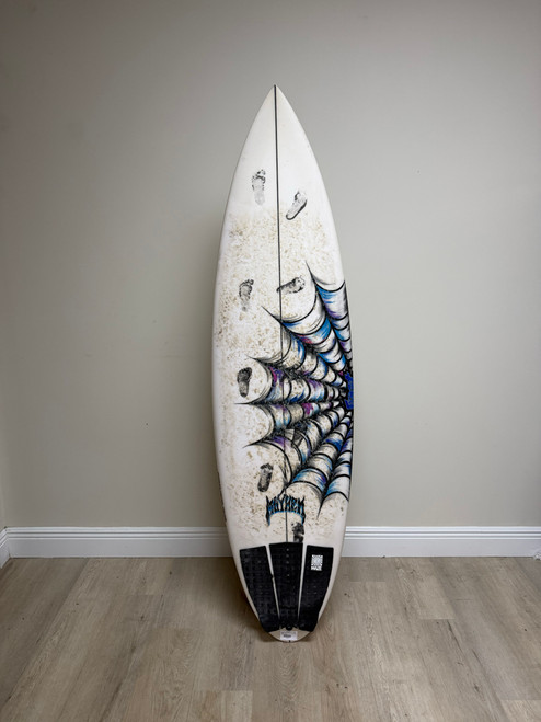 5'10 LOST DRIVER 3.0 ROUND USED SURFBOARD (280064)