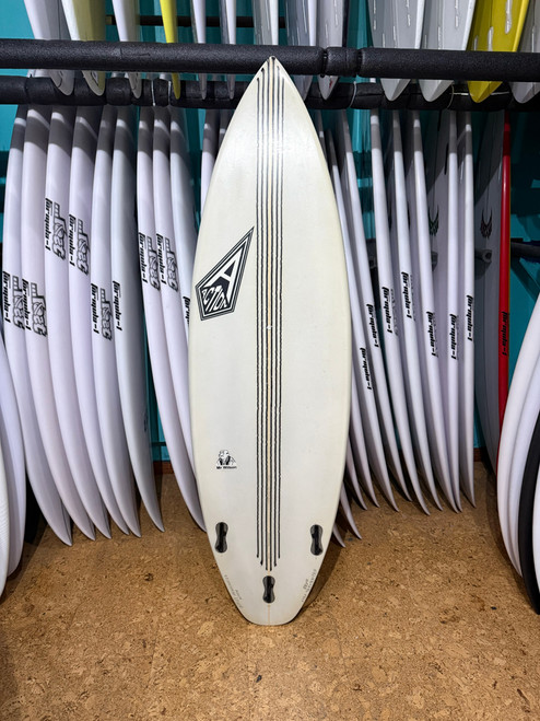 5'9 ACTION MR WILSON USED SURFBOARD (16261M)