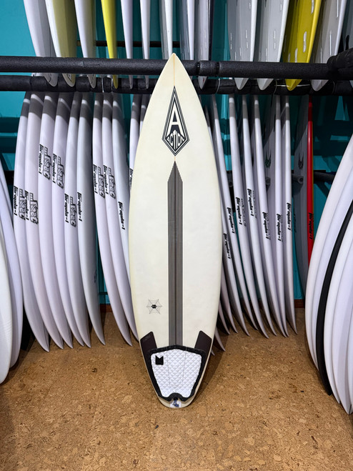 5'9 ACTION MR WILSON USED SURFBOARD (16261M)
