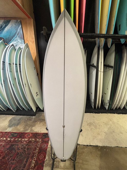 5'8 CHRISTENSON LANE SPLITTER SWALLOW SURFBOARD (B2888)
