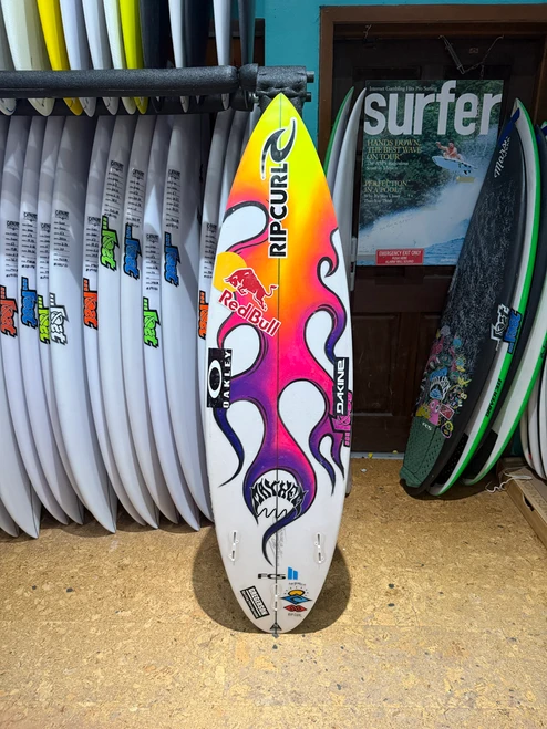 5'6 LOST DRIVER 3.0 USED SURFBOARD (289997)