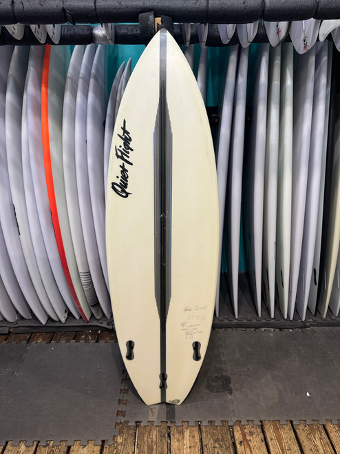5'6 QUIET FLIGHT MARLIN SWALLOW USED SURFBOARD (61780)