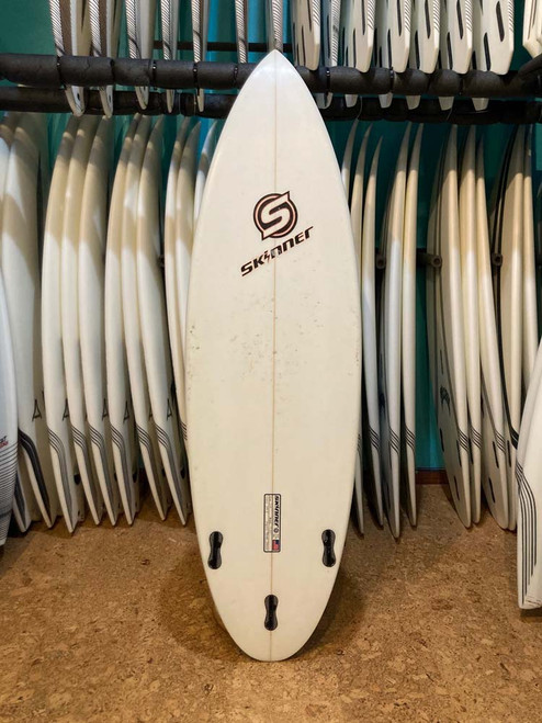 5'10 SKINNER USED SURFBOARD( )