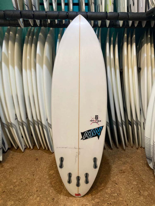 5'10 AJW USED SURFBOARD (11703)