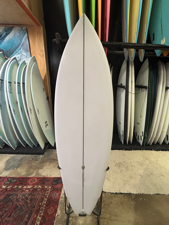 5'6 CHRISTENSON LANE SPLITTER SWALLOW SURFBOARD (B2887)