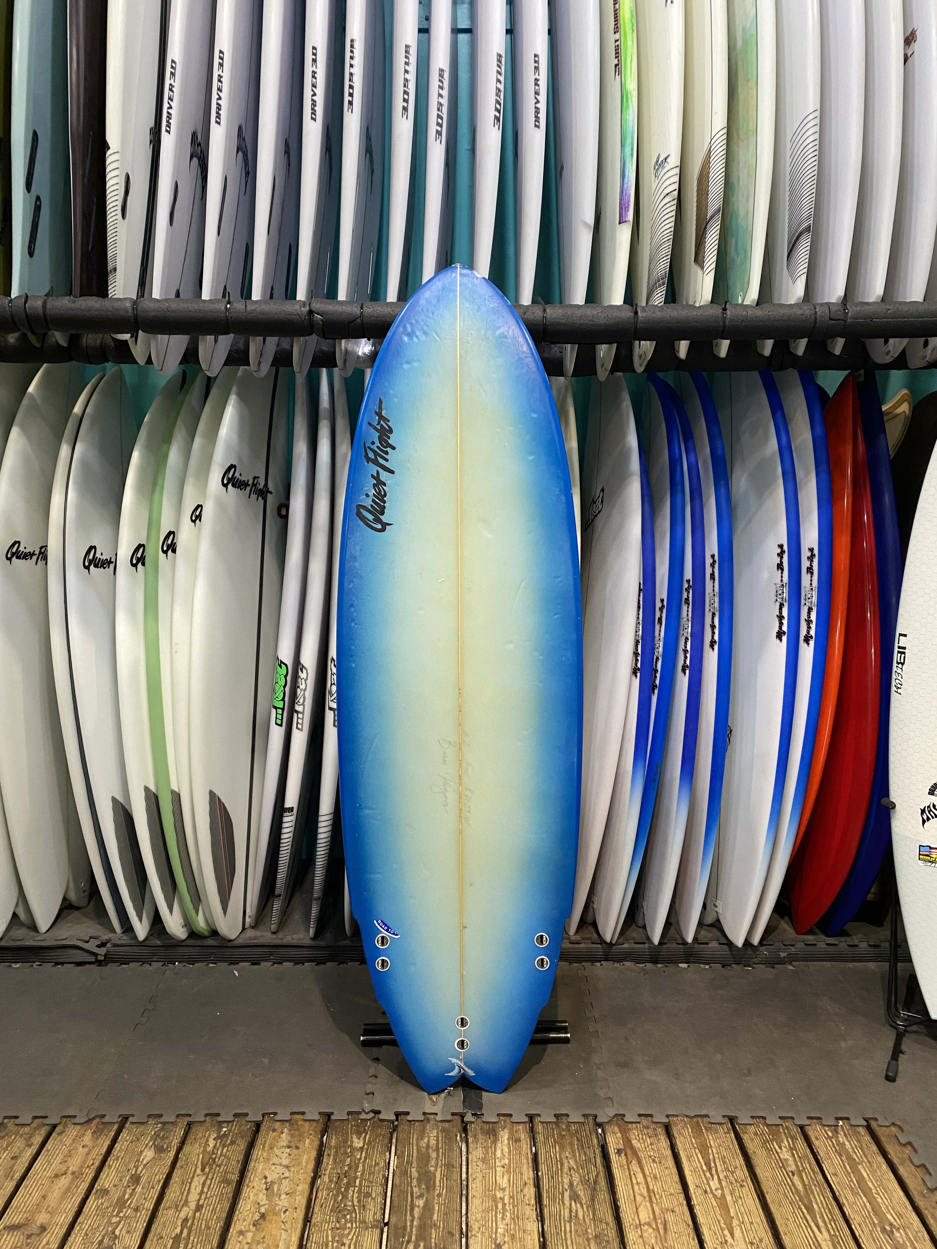 6'2 QUIET FLIGHT STINGFISH USED SURFBOARD- Catalyst