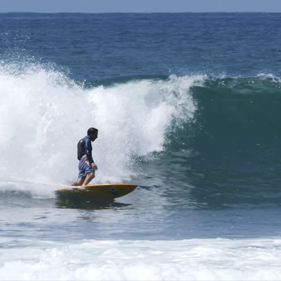 BEST SURFBOARD FOR BEGINNER SURFERS | COMPLETE GUIDE