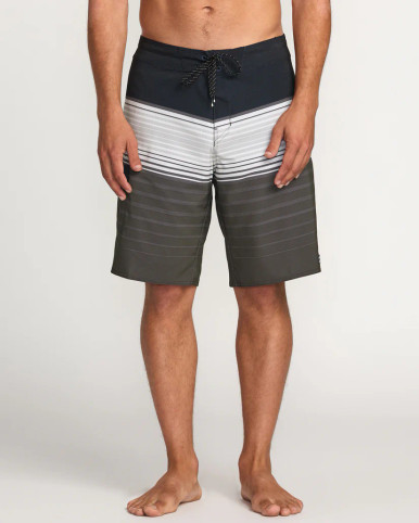 美品BILLABONG BILLABONG ALL DAY STRIPE PRO BOARDSHORTS- Catalyst