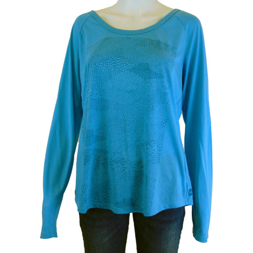 MEC Activewear Baby Blue Long Sleeve Shirt MEC Activewear Baby Blue Long Sleeve Shirt