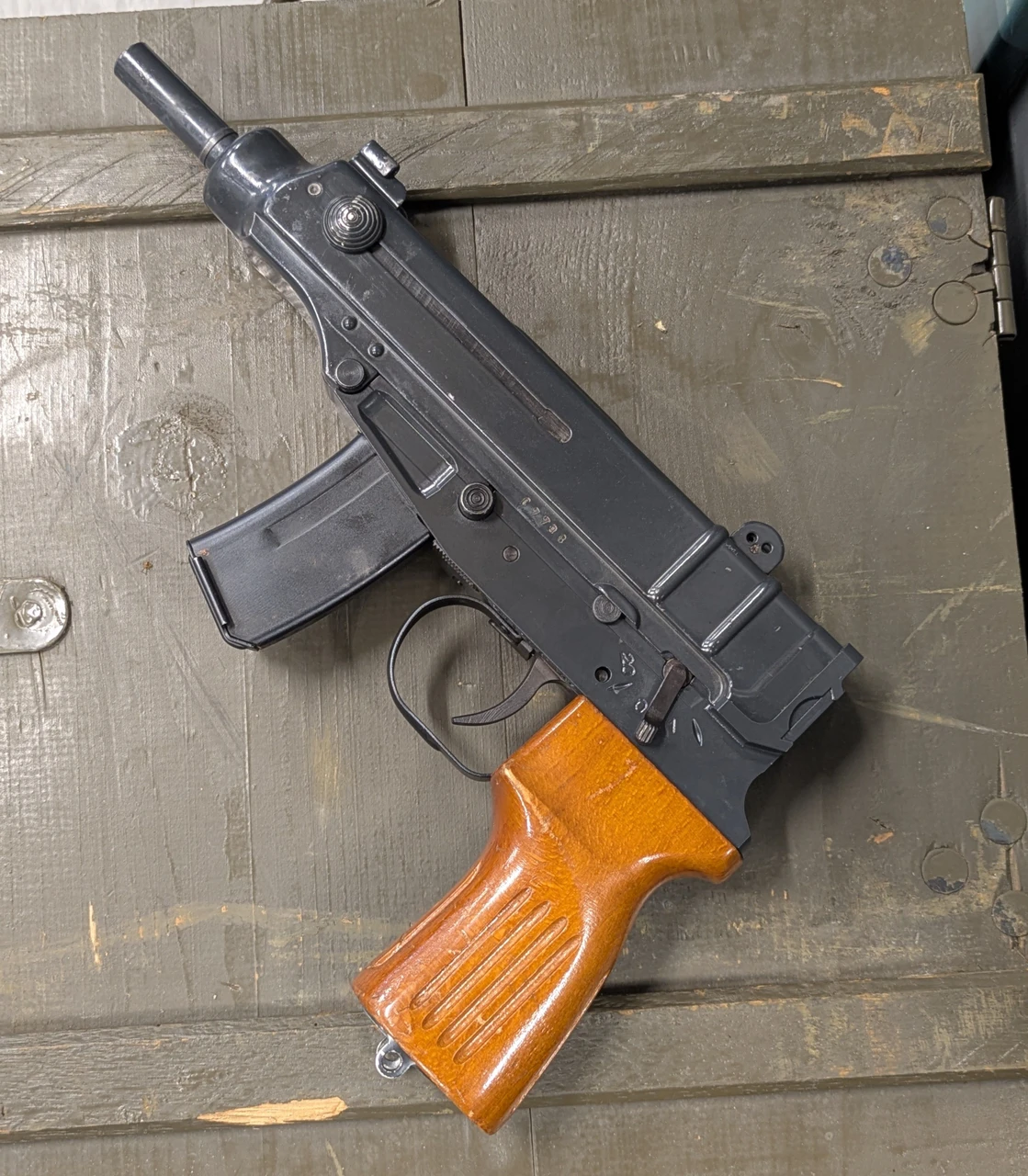 VZ-61