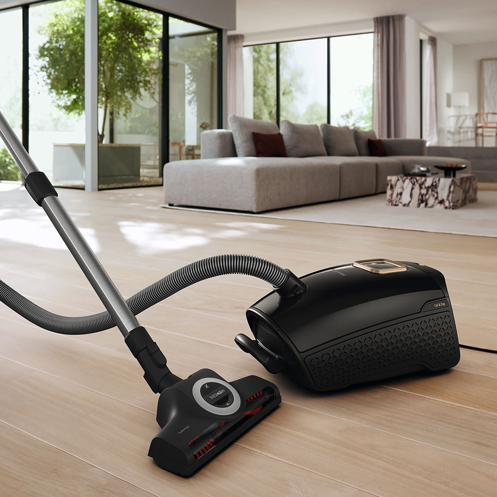 Miele Guard L1 Cat and Dog Canister Vacuum Cleaner