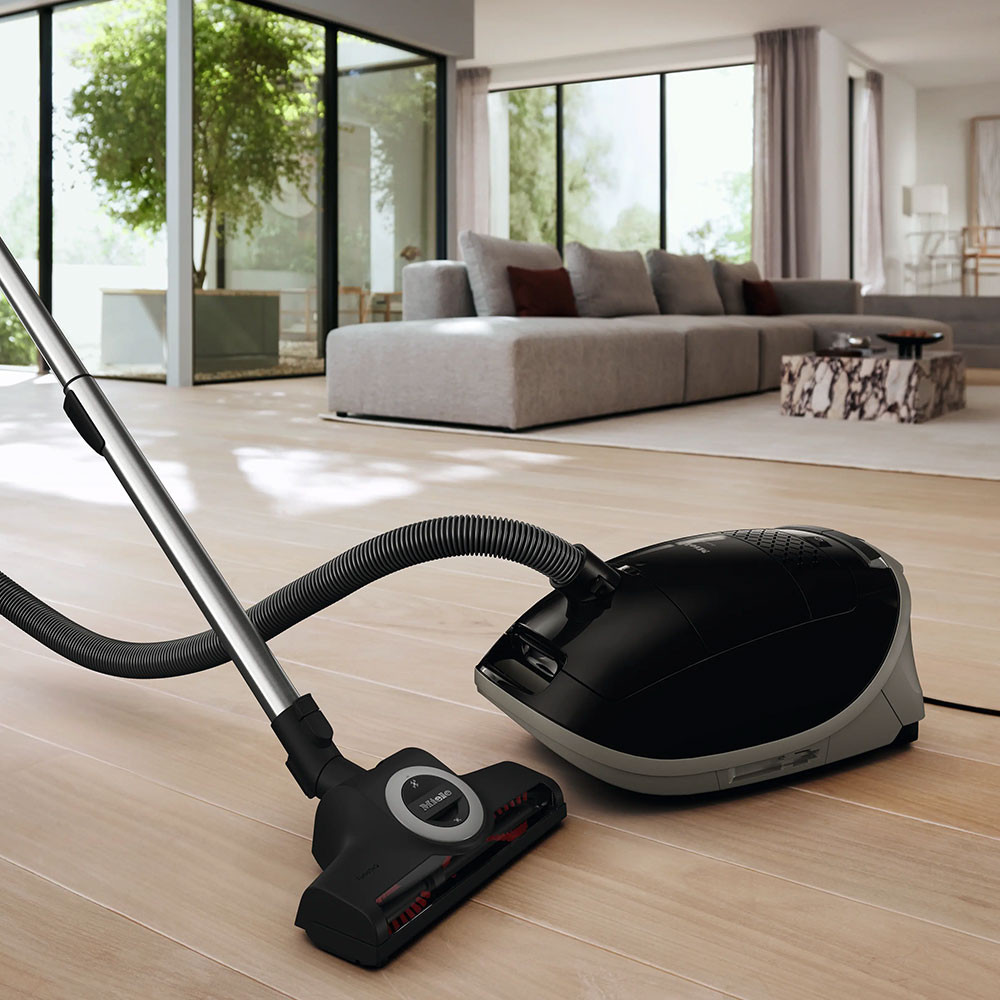 Miele Guard M1 Cat and Dog Canister Vacuum Cleaner