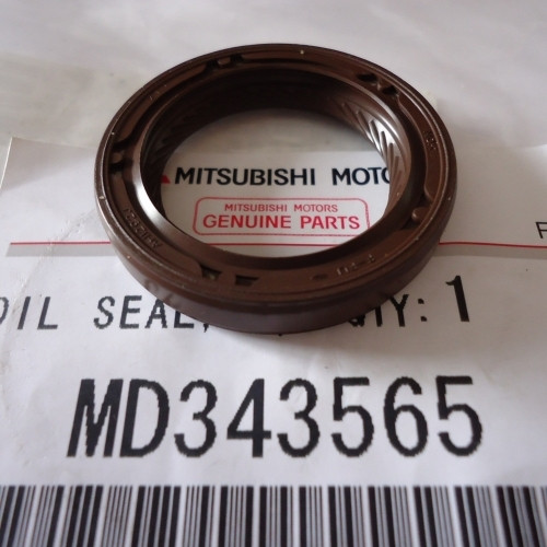 OEM Mitsubishi Balance Shaft Seal (DSM/Evo 8-9)