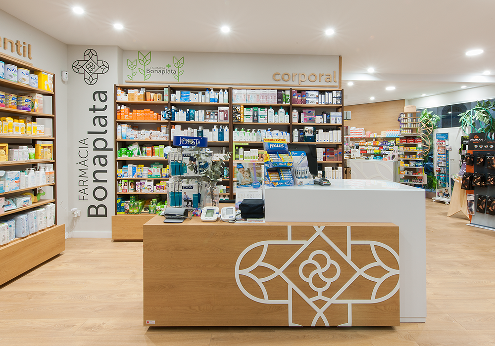 imagen interior farmacia bona plata 2