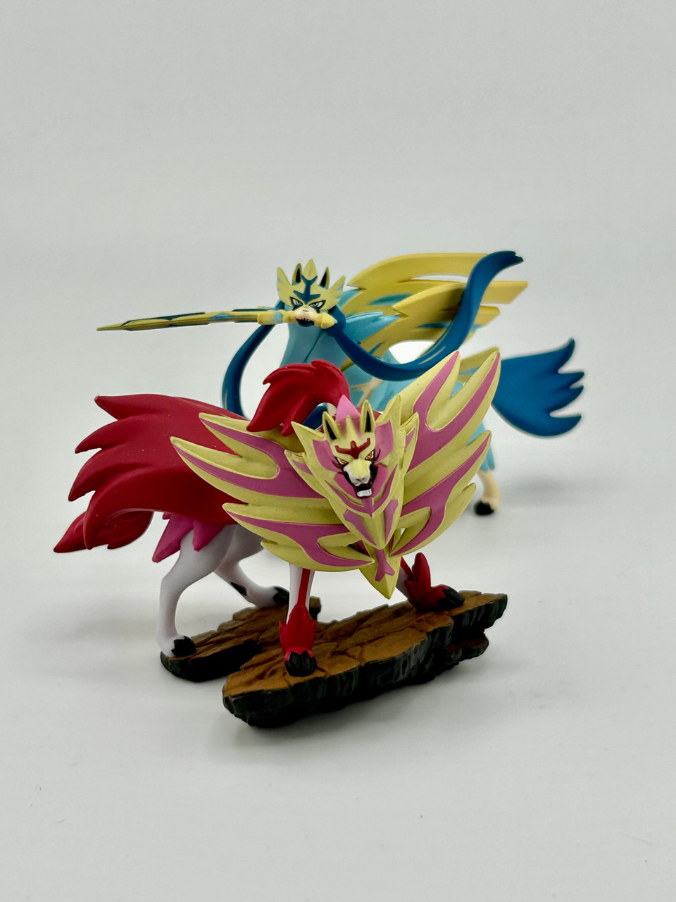Shiny Zamazenta & Shiny Zacian Figures (Set of 2) - Forge and Fire