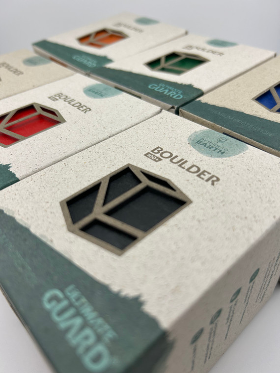 Ultimate Guard Boulder 100+ Return to Earth: Choose Your Color
