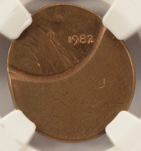 1982 1c Lincoln Cent Struck 50% Off-Center NGC MS63 BN 1982 1c Lincoln Cent Struck 50% Off-Center NGC MS63 BN