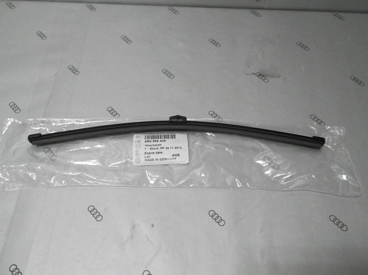 Genuine Audi Q3 Sportback 2019-2026 Rear Wiper Blade 
83F955425