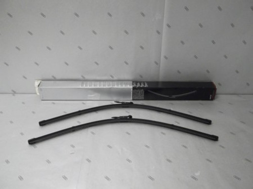 Genuine Audi Q7 2007-2015 Front Wiper Blade Set RHD
4L2998002