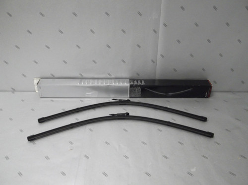 Genuine Audi Q7 2016+ Front Wiper Blade Set RHD
4M2998002