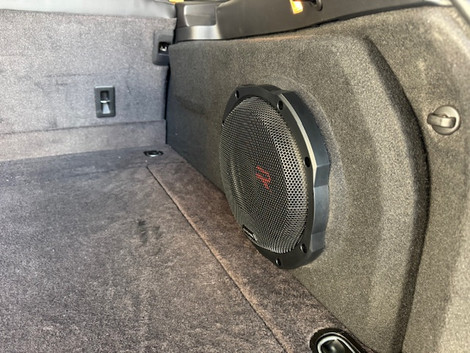 Custom Alpine Audio Upgrade for Holden VF Commodore — Bass, Clarity, and Power Perfected Custom Alpine Audio Upgrade for Holden VF Commodore — Bass, Clarity, and Power Perfected