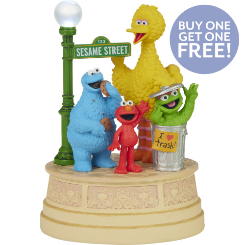 Sesame Street Friends Make The World Go Around LED Musical 