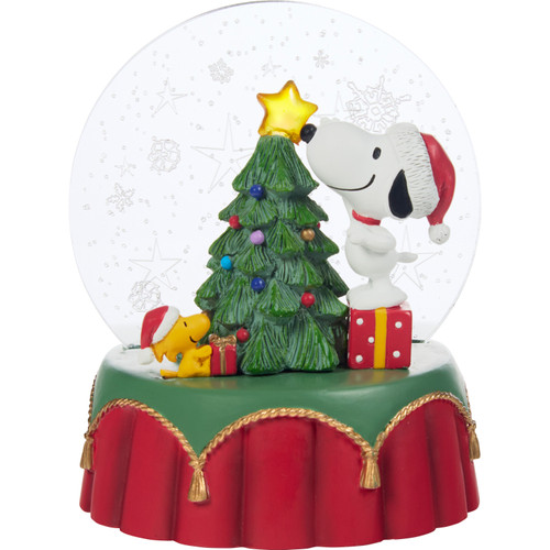 Peanuts Snoopy and Woodstock Friends Light Up The Season Musical