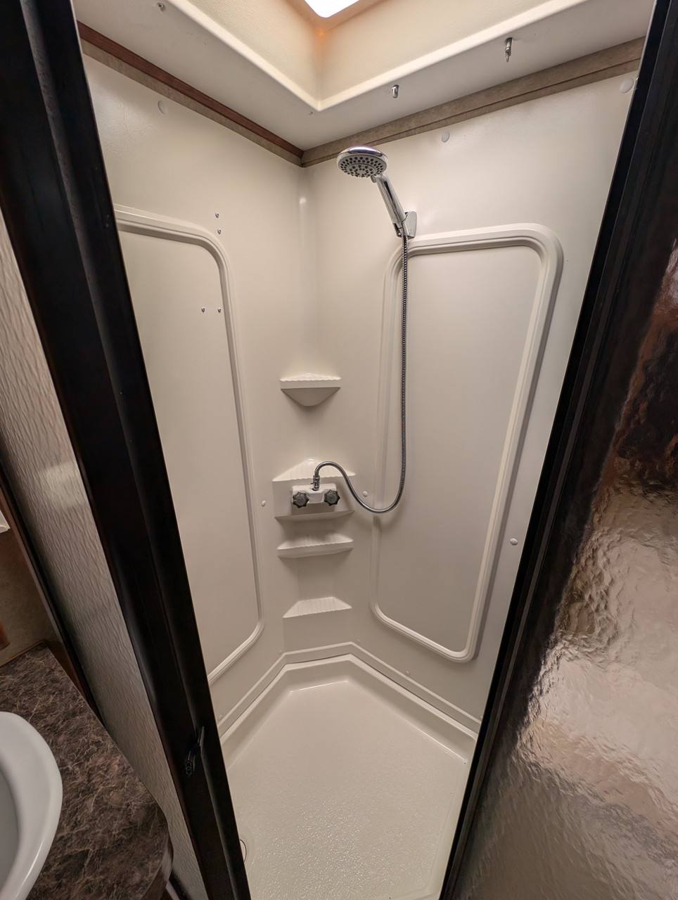 2009 Sierra F-295RGBS 5th Wheel