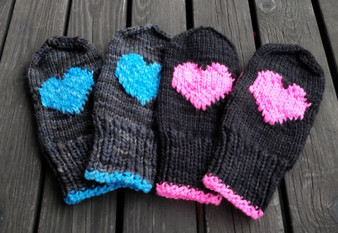 Knitted mittens, Valentines gift, Heart mittens, quick knits, beginner friendly