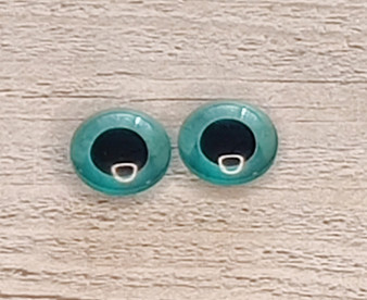 Button eyes, doll eyes, teddy bear eyes