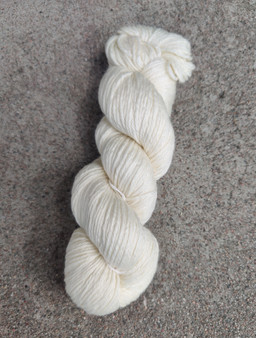 Undyed yarn, yarn for hand dyeing, superwash merino, DK weight