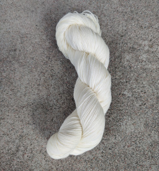 Undyed yarn, yarn for hand dyeing, superwash merino, fingering weight, self striping sock yarn