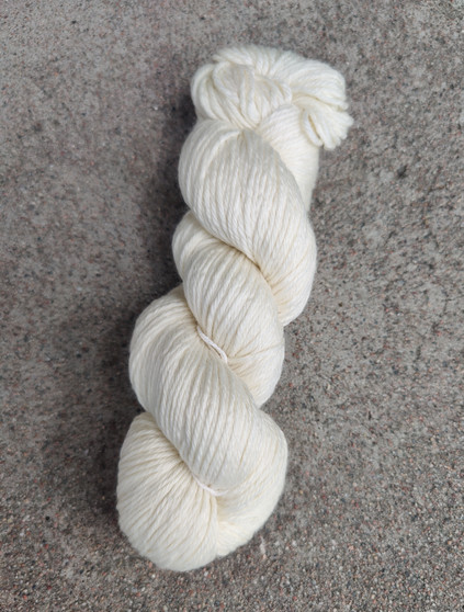 Undyed yarn, yarn for hand dyeing, superwash merino, DK weight