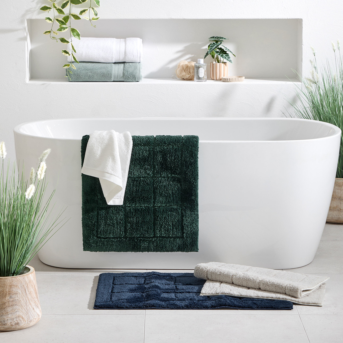 Zoe Bath Mat Pillow Talk