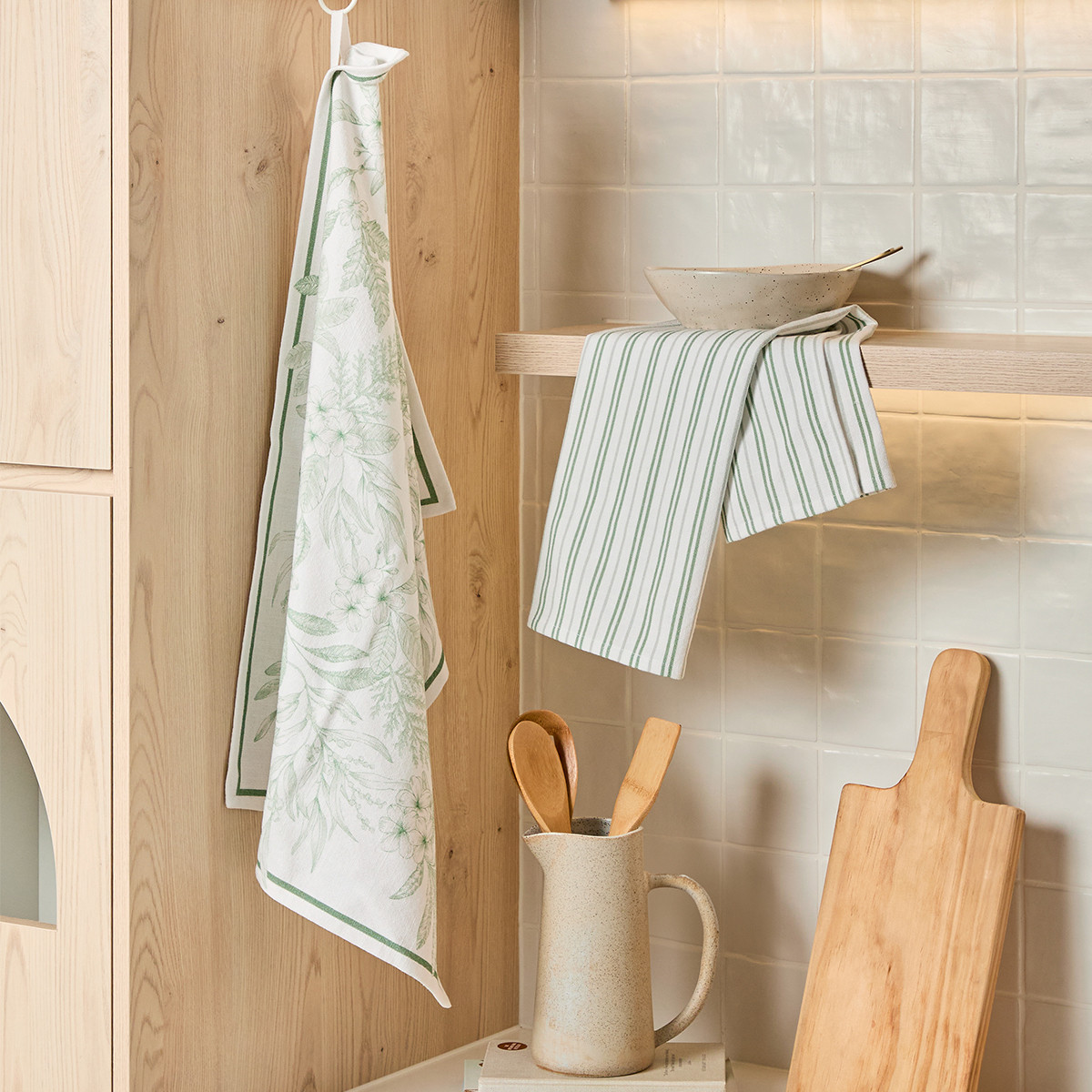 Tropical Christmas Tea Towel 2 Pack Pillow Talk