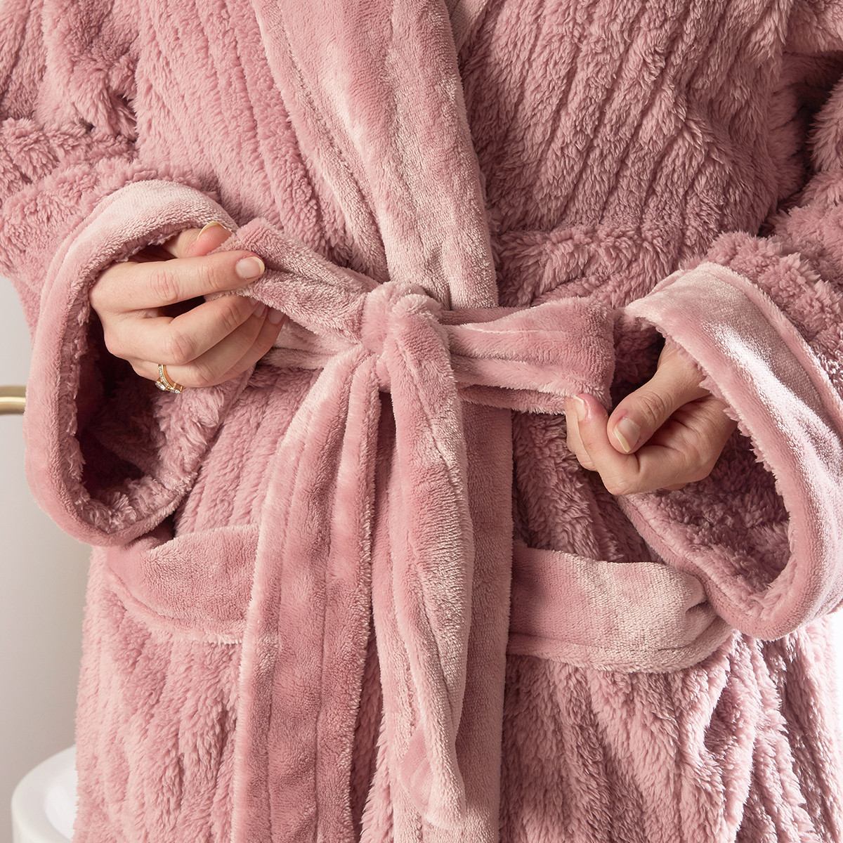 Serena Blush Ribbed Fleece Bath Robe - Pillow Talk