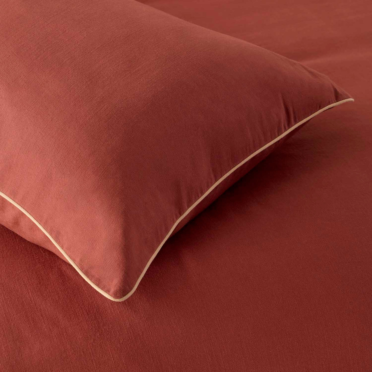 Piped Washed Linen Look Mahogany Quilt Cover Set - Pillow Talk