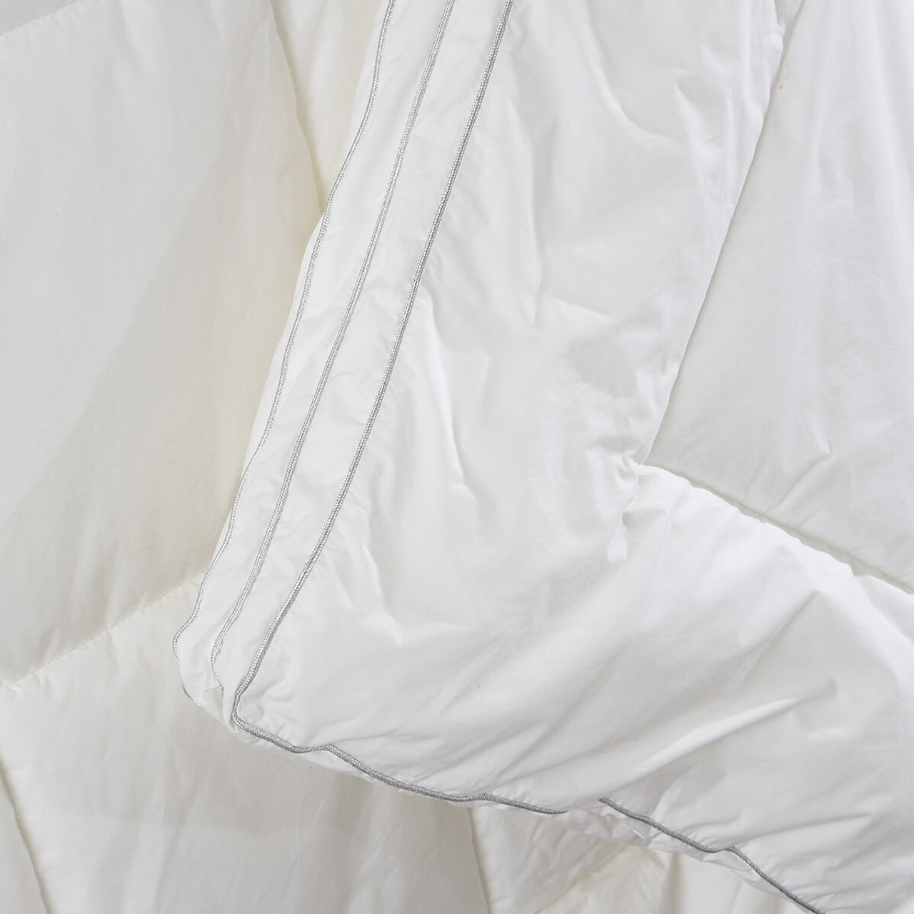 Hotel & Home Superior 500gsm Microfibre Quilt [HILBHHSQT15] - Pillow Talk